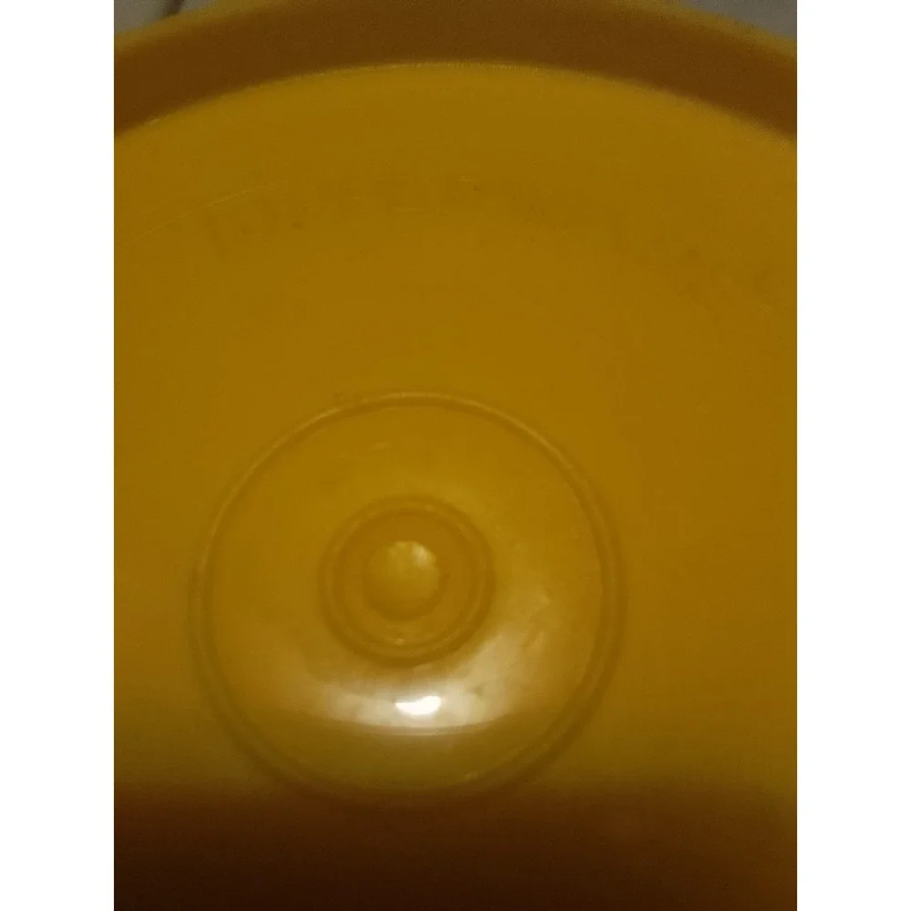 Vintage Yellow Servalier Tupperware Bowl With Starburst Yellow Lid Demensions...